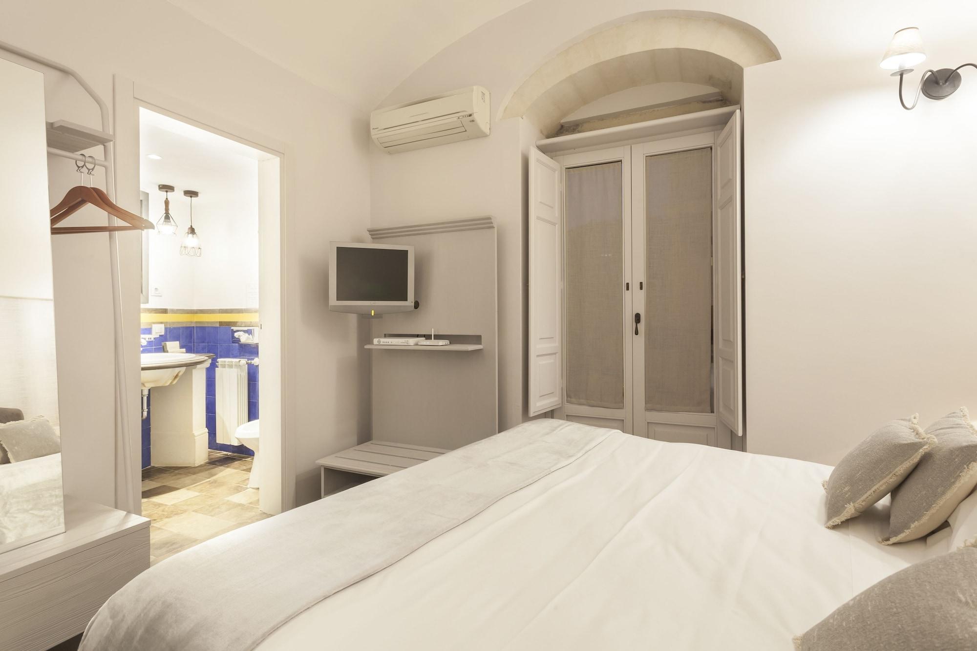 Locanda Don Serafino Historical Boutique Hotel 拉古萨 外观 照片