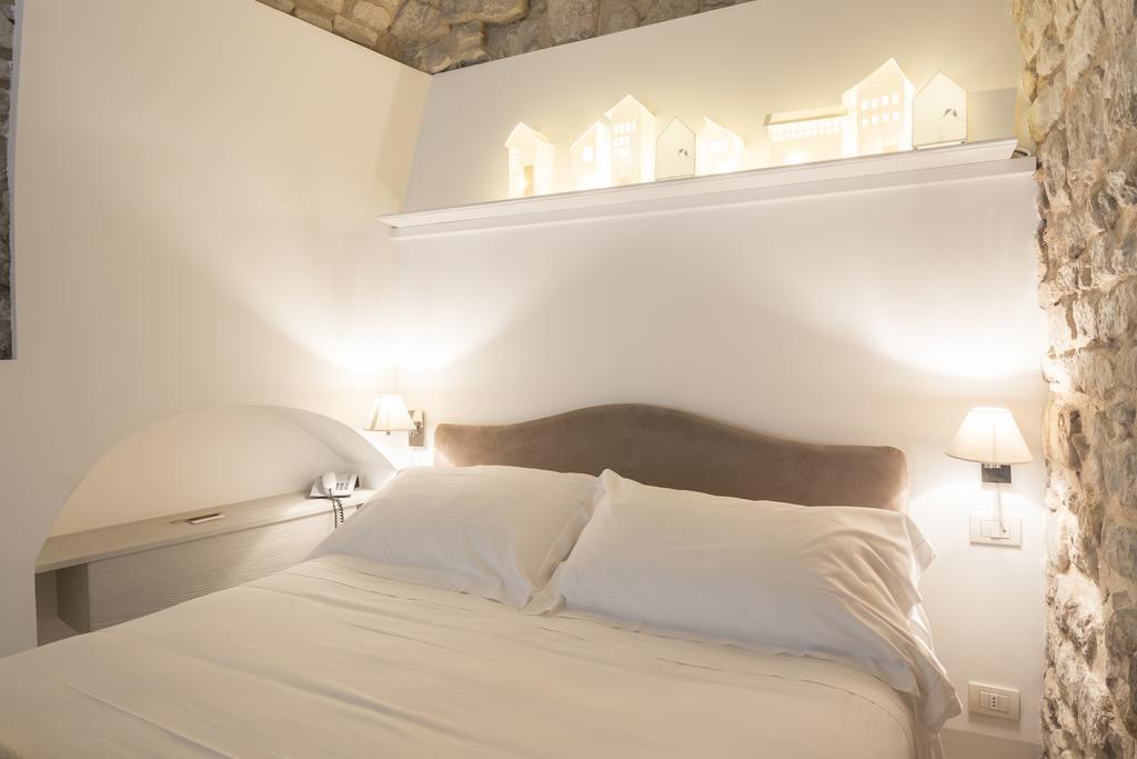 Locanda Don Serafino Historical Boutique Hotel 拉古萨 外观 照片